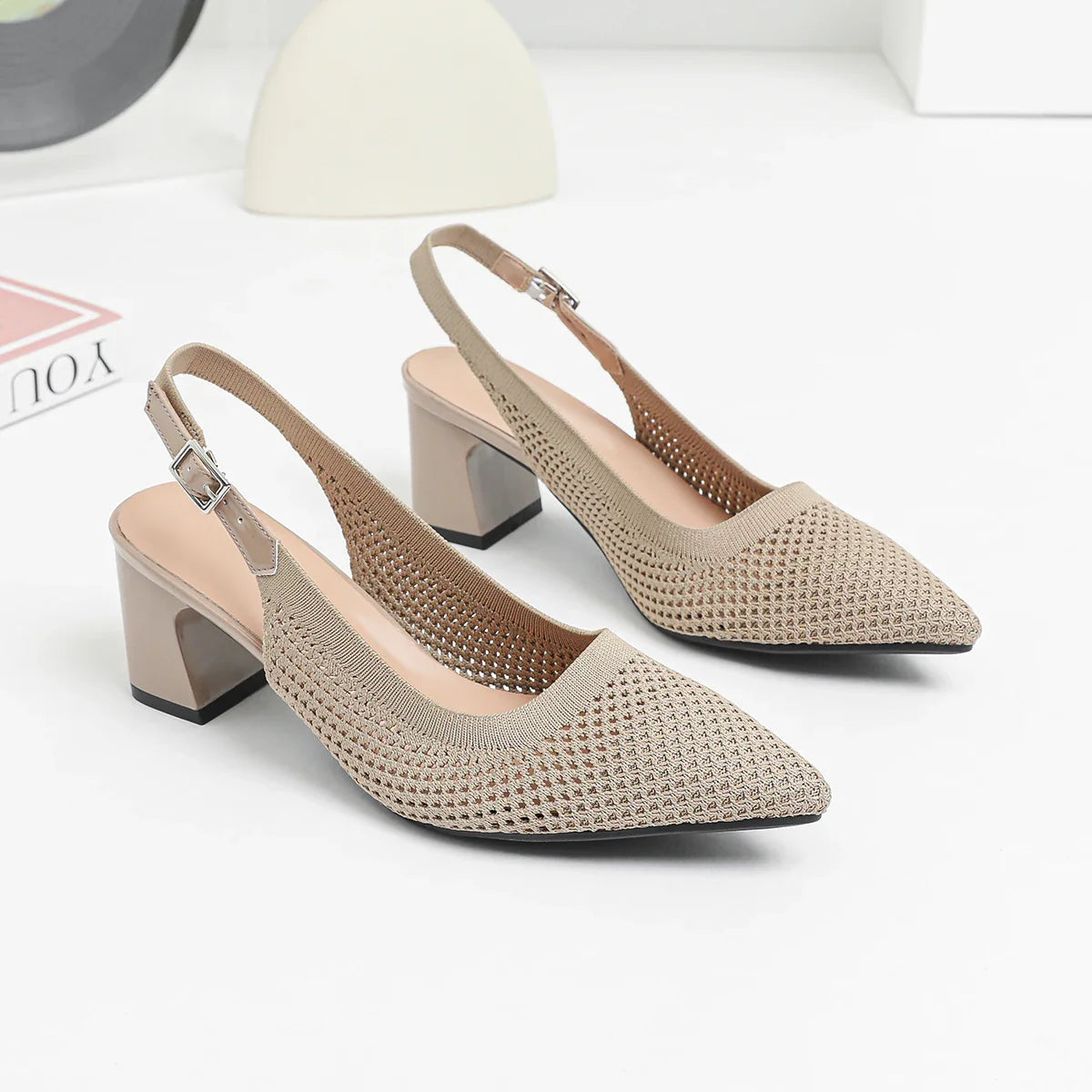 Sandrah Isadora - Chaussures à Talons Moyens Très Élégantes et Confortables