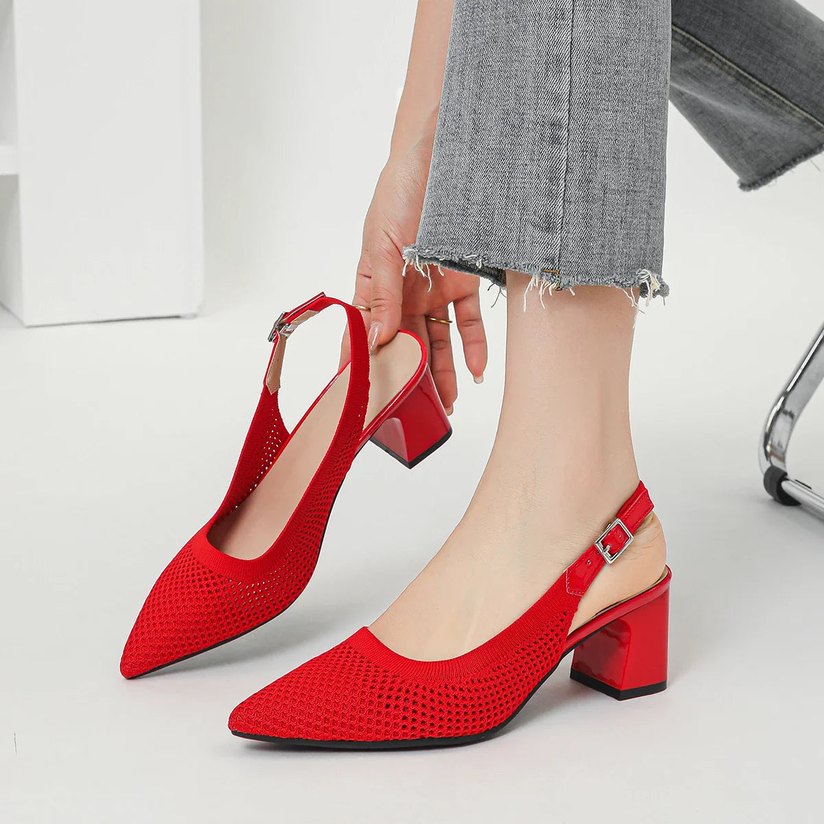 Sandrah Isadora - Chaussures à Talons Moyens Très Élégantes et Confortables