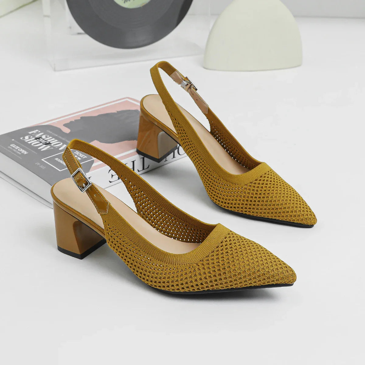 Sandrah Isadora - Chaussures à Talons Moyens Très Élégantes et Confortables
