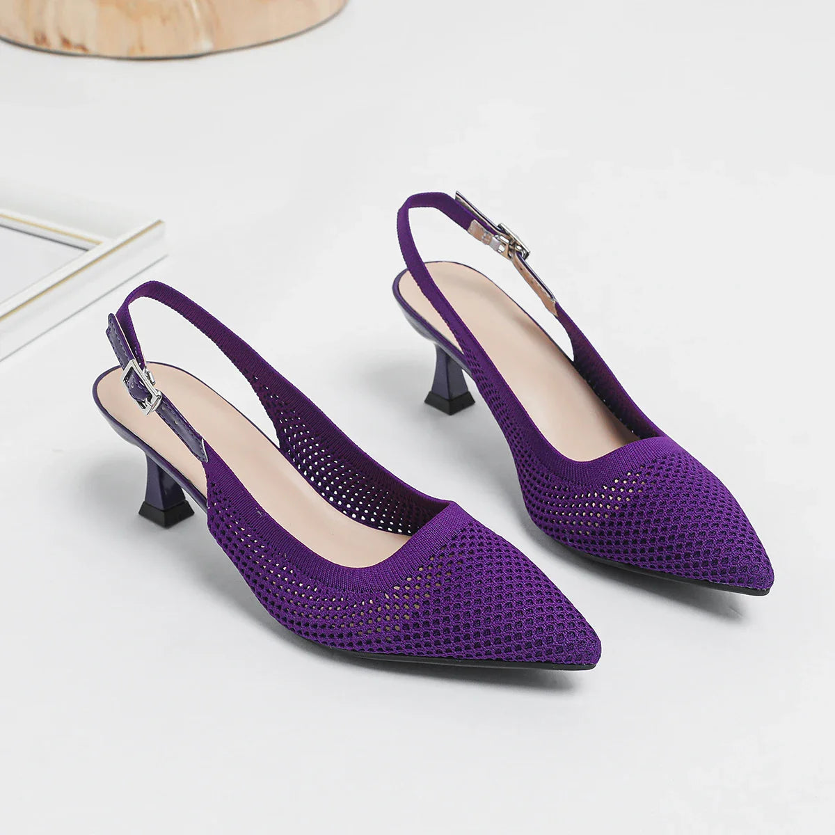 Diana Isadora - Chaussure à Talon Moyen Très Élégante et Confortable