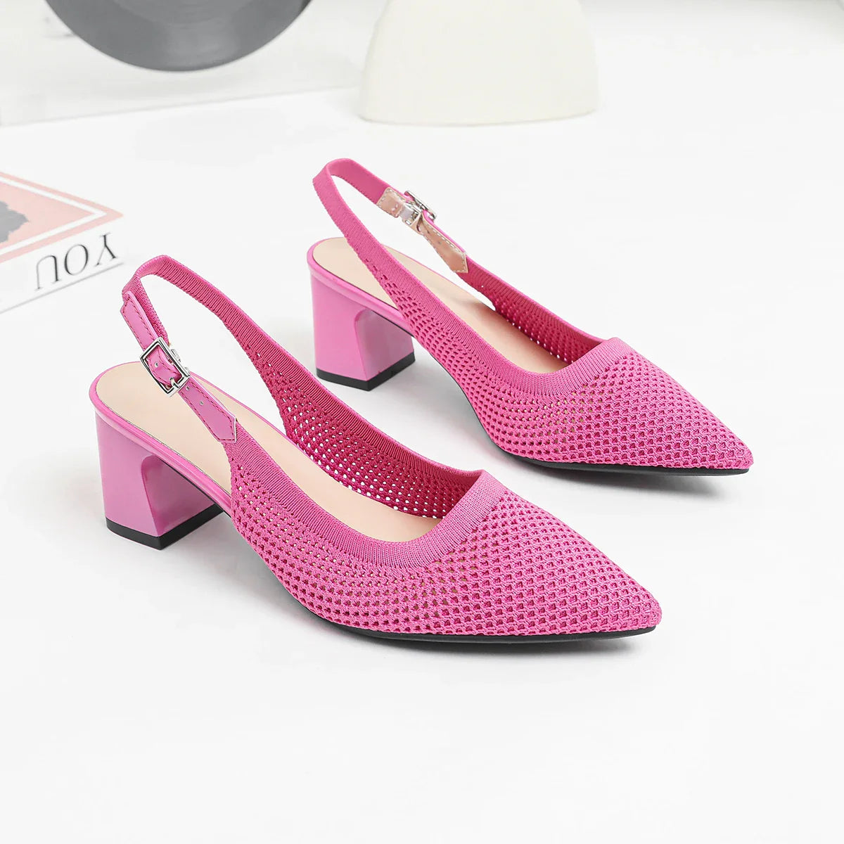 Sandrah Isadora - Chaussures à Talons Moyens Très Élégantes et Confortables